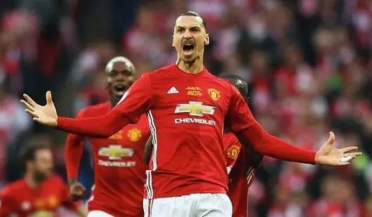 佳绩以及背 佳绩以及背